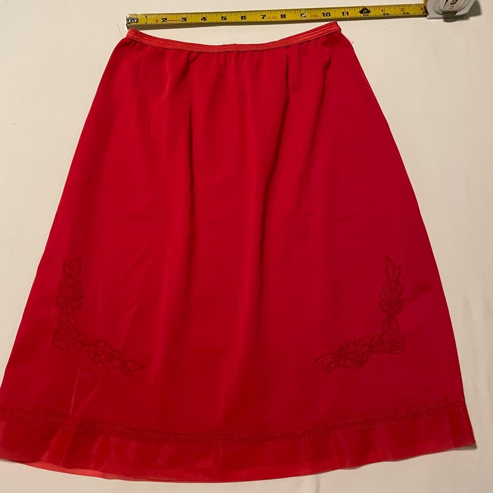 Vintage Red medium slip